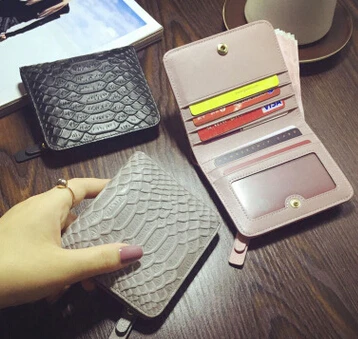 2016 new Korean version of the snake leather wallet women short section of ultra-thin wallet mini card
2016 new Korean version of the snake leather wallet women short section of ultra-thin wallet mini card