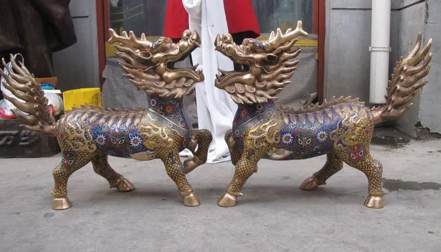 Decorated China Regius 100% Pure Bronze cloisonne Gardens evil Foo Dog Lion kylin Pair wedding copper Decoration Brass
Decorated China Regius 100% Pure Bronze cloisonne Gardens evil Foo Dog Lion kylin Pair wedding copper Decoration Brass