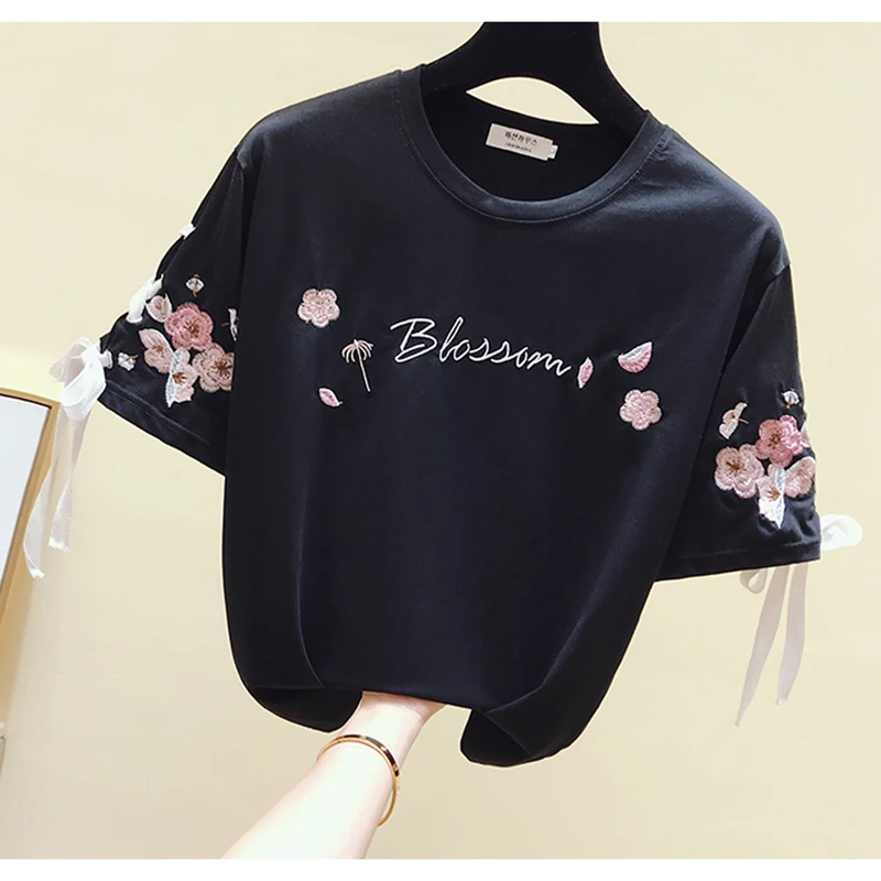 2021 New Summer Floral Tops Tees Woman Funny Letter Embroidery T Shirt Women Black White O-Neck Cotton T-Shirt Femme
2021 New Summer Floral Tops Tees Woman Funny Letter Embroidery T Shirt Women Black White O-Neck Cotton T-Shirt Femme