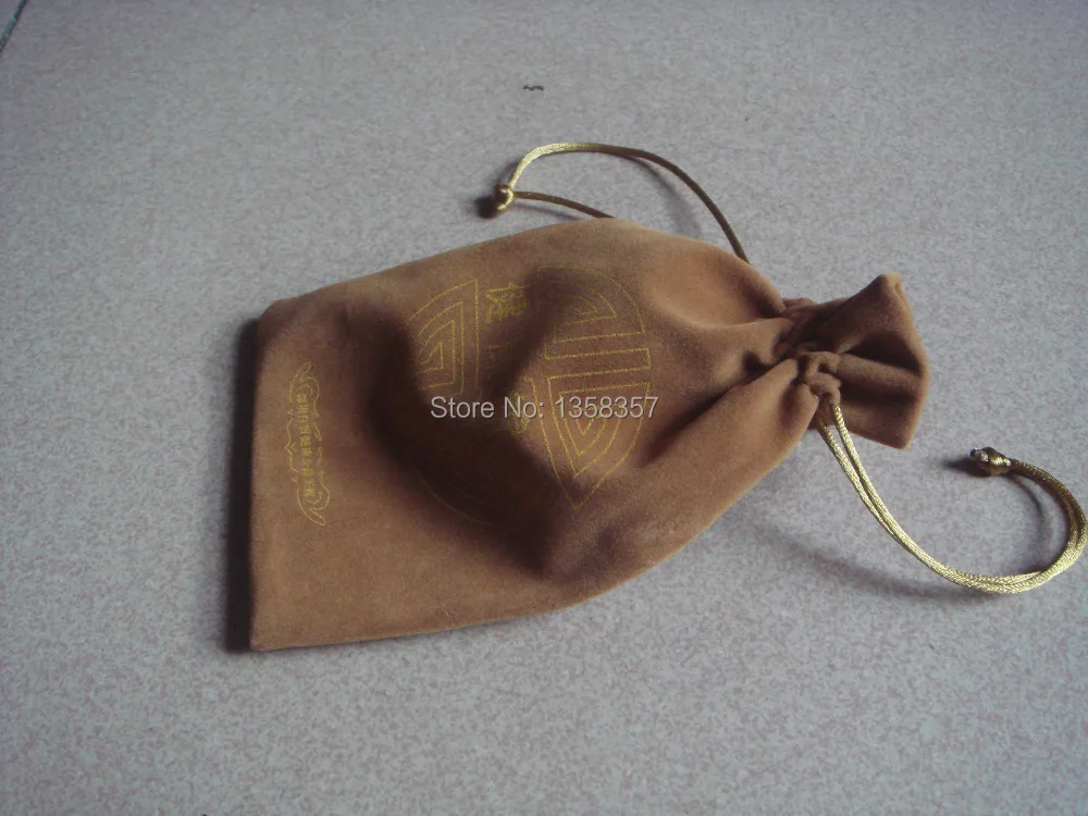 Wholesale velvet drawstring jewelry bag for ornament ecklace\bangles\gift\toiletry\table PC\earing\watch bags\pouches customize
Wholesale velvet drawstring jewelry bag for ornament ecklace\bangles\gift\toiletry\table PC\earing\watch bags\pouches customize