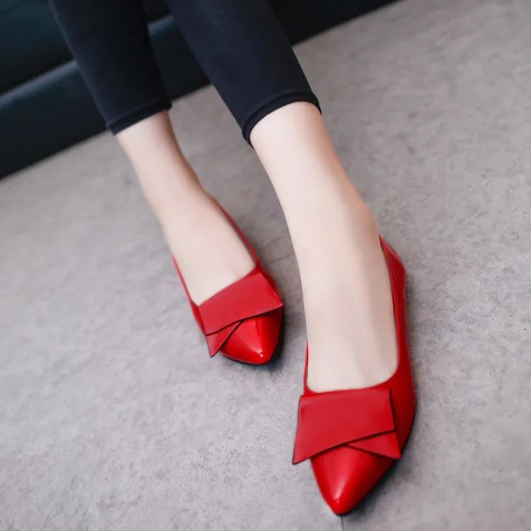 2019 Fall New Lacquer Leather Single Shoe Bow Low Heel Shoe Commuting Shallow Flat Heel Shoes flat shoes women
2019 Fall New Lacquer Leather Single Shoe Bow Low Heel Shoe Commuting Shallow Flat Heel Shoes flat shoes women