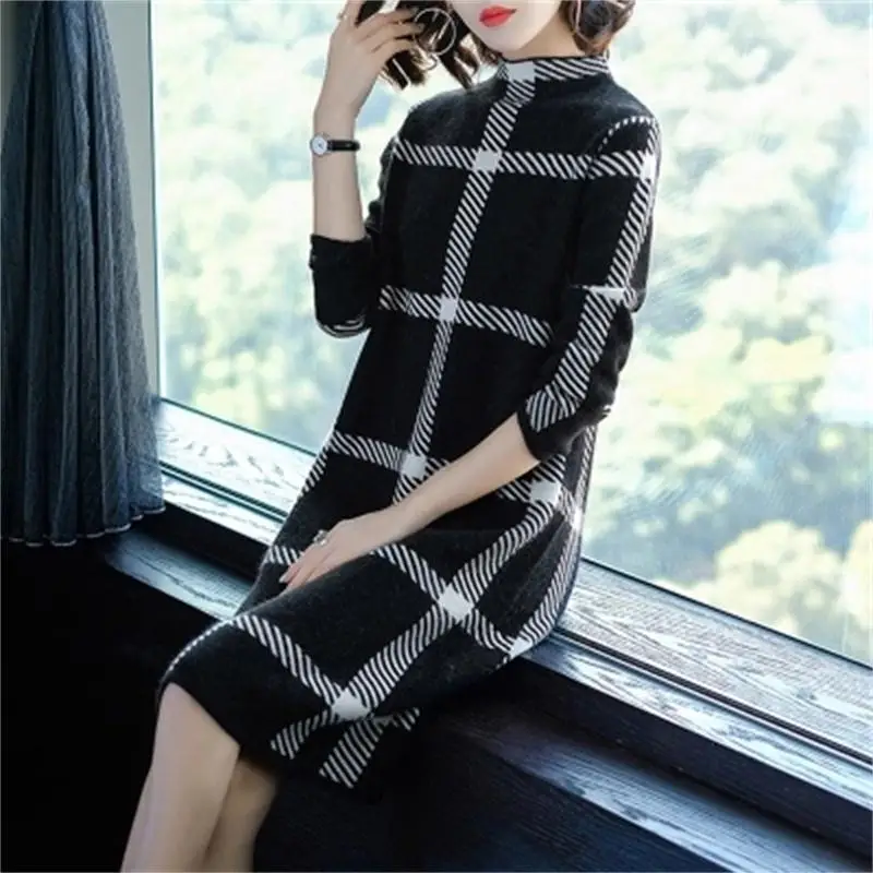 Women dress Winter New England retro plaid printing loose long bottom dress women
Women dress Winter New England retro plaid printing loose long bottom dress women