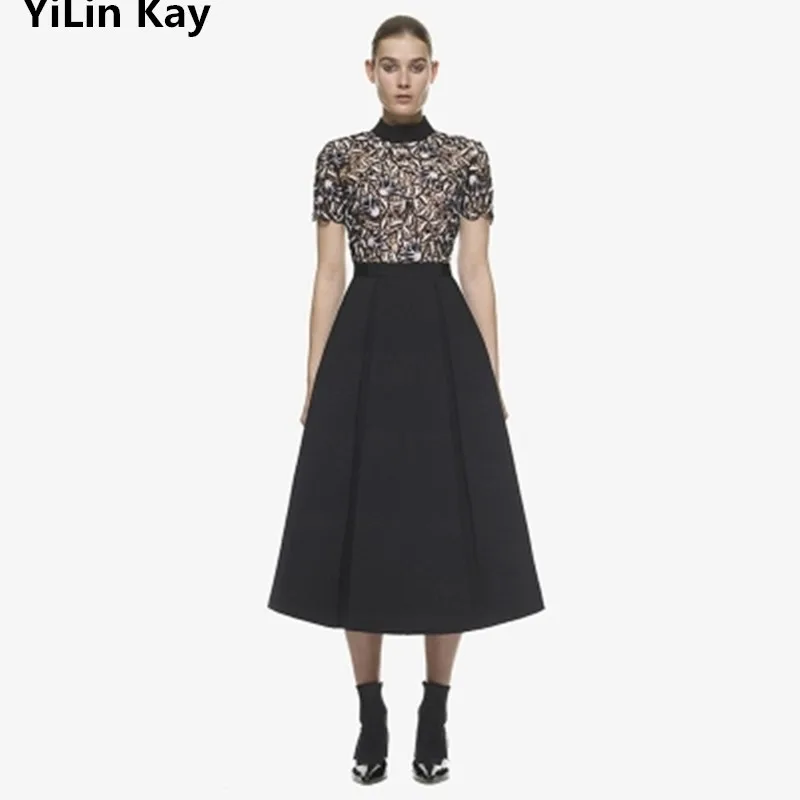 YiLin Kay High-end custom 2019 spring and summer Runway Designer Dress Women Luxury Brand Short Sleeve Lace Splicing Dress
YiLin Kay High-end custom 2019 spring and summer Runway Designer Dress Women Luxury Brand Short Sleeve Lace Splicing Dress
