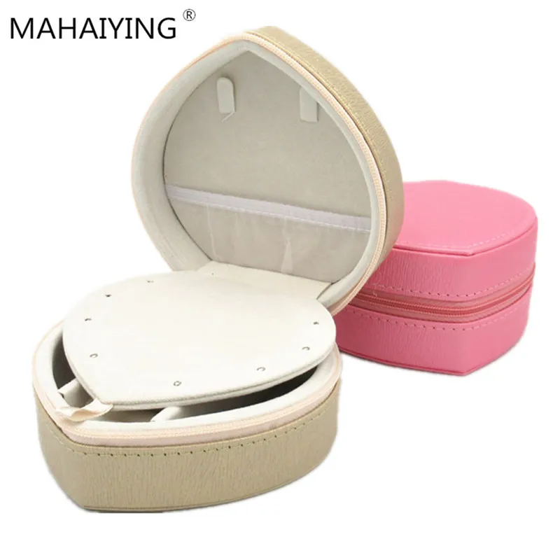 2019 New Heart Pattern Leather Jewelry Box Jewelry Display Fashion PortableJewelry Bag Earrings Storage Jewelry Casket
2019 New Heart Pattern Leather Jewelry Box Jewelry Display Fashion PortableJewelry Bag Earrings Storage Jewelry Casket