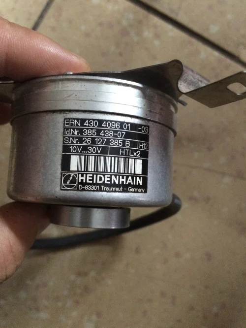 Encoder ERN 430 4096 01-03 , Used one , 90% appearance new , 3 months warranty , fastly shipping
Encoder ERN 430 4096 01-03 , Used one , 90% appearance new , 3 months warranty , fastly shipping