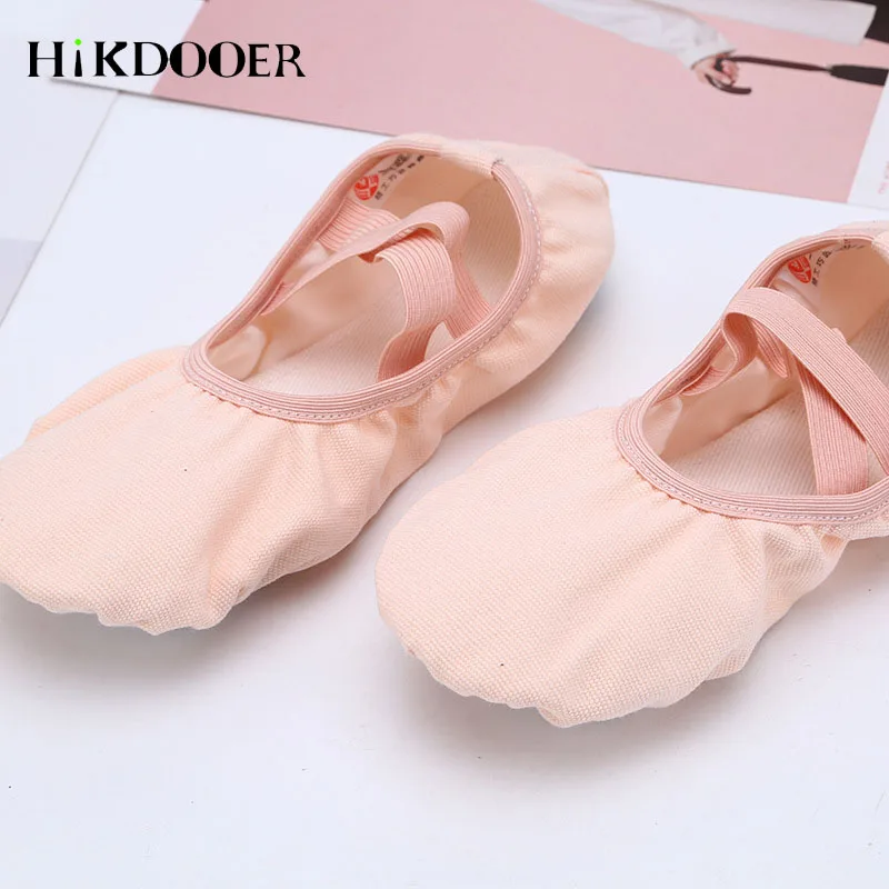 Kids Girl Dance Shoes Canvas Breathable Little Girls Ballet Shoes Pointed For Children Women Fitness Breathable Slippers
Kids Girl Dance Shoes Canvas Breathable Little Girls Ballet Shoes Pointed For Children Women Fitness Breathable Slippers