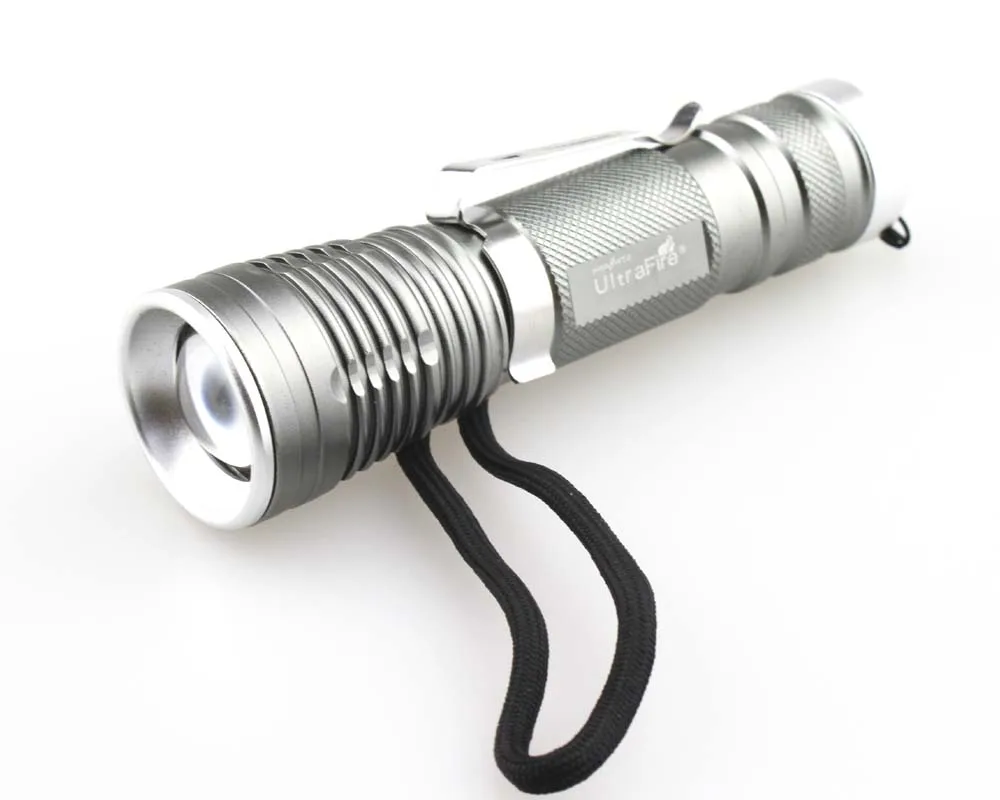 

U-F SK73 CREE XM-L T6 450-Lumen 5-Mode Zooming LED Flashlight (1x18650)