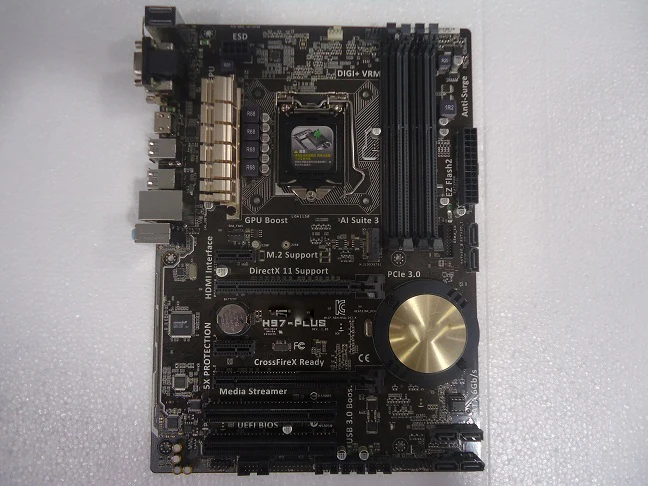 H97-PLUS large board fully integrated LGA 1150 i7 i5 i3 DDR3 32G SATA3 ATX M2 interface 90%new
H97-PLUS large board fully integrated LGA 1150 i7 i5 i3 DDR3 32G SATA3 ATX M2 interface 90%new