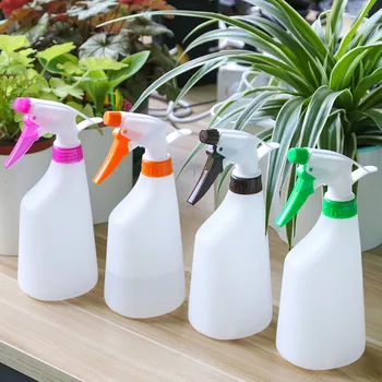 500ML Portable Solid Color Flower Plant Hand Trigger Water Spray Plastic Pot Hand pressure design drop shipping S4 25
500ML Portable Solid Color Flower Plant Hand Trigger Water Spray Plastic Pot Hand pressure design drop shipping S4 25