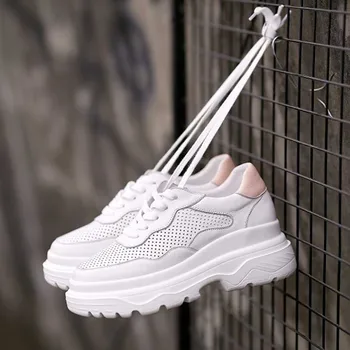 2019 The New Listing Ladies Sneakers Casual Fashion Comfortably breathable Genuine Leather Outdoor Jogging Woman Brand
2019 The New Listing Ladies Sneakers Casual Fashion Comfortably breathable Genuine Leather Outdoor Jogging Woman Brand