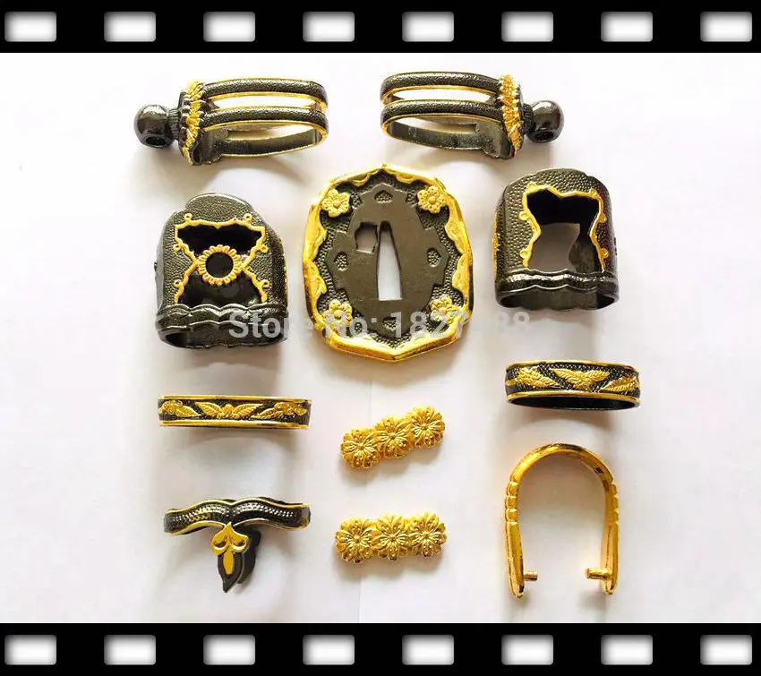 A Set High-Quality Kirsite Tsuba For Japanese Military Sword Katana DIY Fittings Nice Metal Crafts Collection
A Set High-Quality Kirsite Tsuba For Japanese Military Sword Katana DIY Fittings Nice Metal Crafts Collection