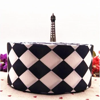 50mm diamond-shaped lattice cartoon ribbon black and white clothing accessories gift wrap DIY manual material 10 yards
50mm diamond-shaped lattice cartoon ribbon black and white clothing accessories gift wrap DIY manual material 10 yards
