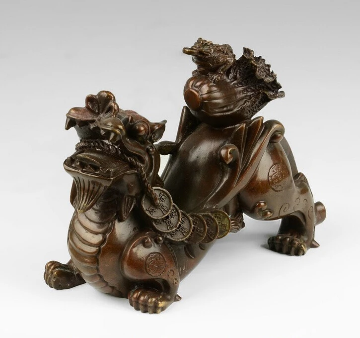 Chinese Brass Copper Fengshui Auspicious Brave troops Golden Toad Cabbage Statue
Chinese Brass Copper Fengshui Auspicious Brave troops Golden Toad Cabbage Statue