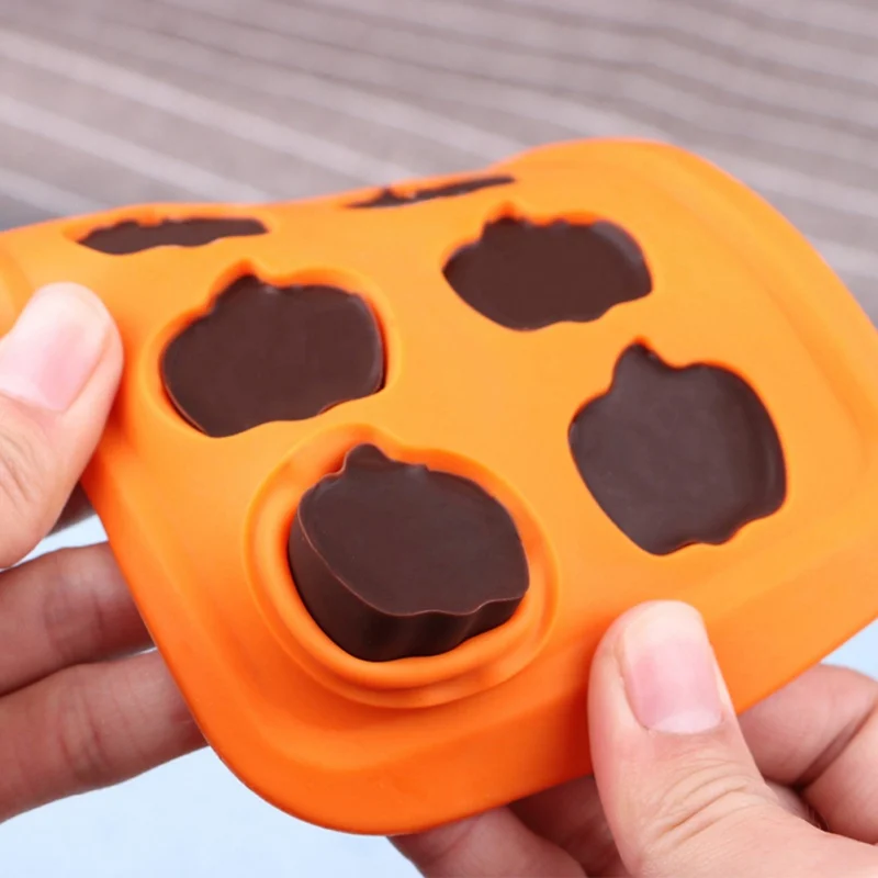10 Grids Halloween Witch Bone Ghost Bat Silicone Mold Fondant Pumpkin Shape Cake Mould Soap Molds Cake Tools
10 Grids Halloween Witch Bone Ghost Bat Silicone Mold Fondant Pumpkin Shape Cake Mould Soap Molds Cake Tools