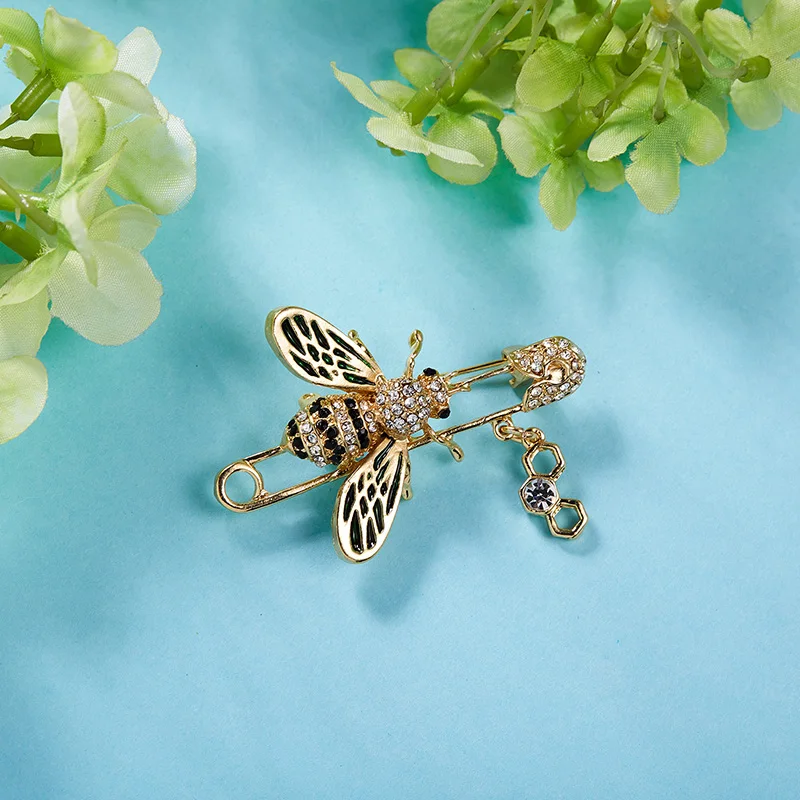 Rinhoo Zinc Alloy Colorful Bee Rhinestone Painting Oil Bee Animal Brooch Accessories Gift For Women and Men
Rinhoo Zinc Alloy Colorful Bee Rhinestone Painting Oil Bee Animal Brooch Accessories Gift For Women and Men