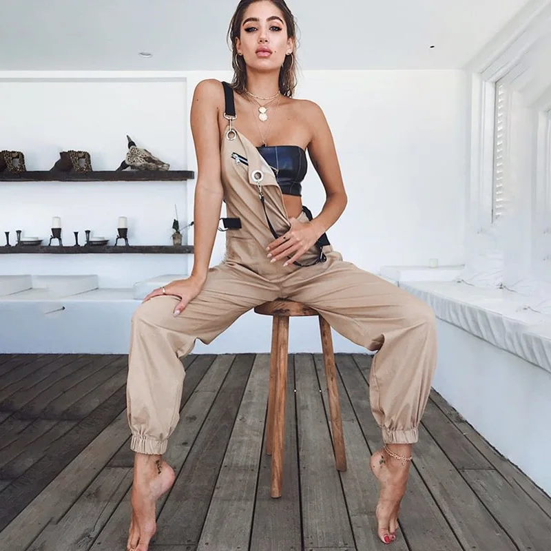 Hip Hop Patchwork Catsuits One-piece Coverall Pants Women High Waist Cargo Pants Capris Solid Colors Suspender Trousers Female
Hip Hop Patchwork Catsuits One-piece Coverall Pants Women High Waist Cargo Pants Capris Solid Colors Suspender Trousers Female