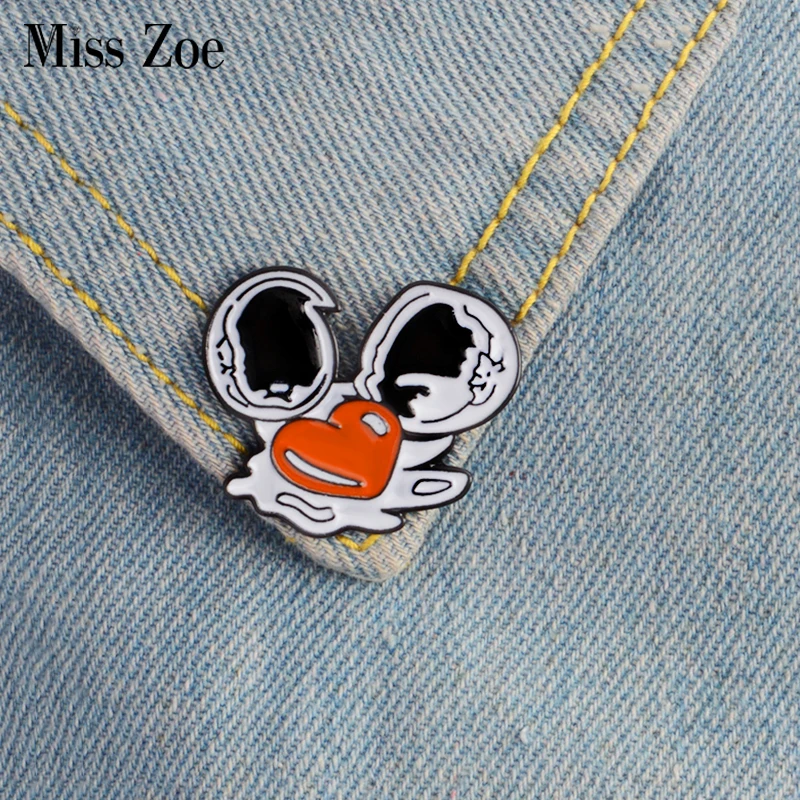 Broken egg Enamel Pin heart yolk brooch Lapel Pin Simple icons Pins Button Badge Denim Jeans Cartoon fashion Jewelry Gift girl
Broken egg Enamel Pin heart yolk brooch Lapel Pin Simple icons Pins Button Badge Denim Jeans Cartoon fashion Jewelry Gift girl