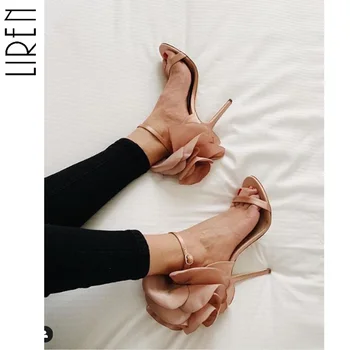 Liren 2019 New Fashion Women's Shoes Silk Ladies Floral Round Toe Sandals Buckle Strap Concise Sandals Thin Heels Pumps Pink
Liren 2019 New Fashion Women's Shoes Silk Ladies Floral Round Toe Sandals Buckle Strap Concise Sandals Thin Heels Pumps Pink