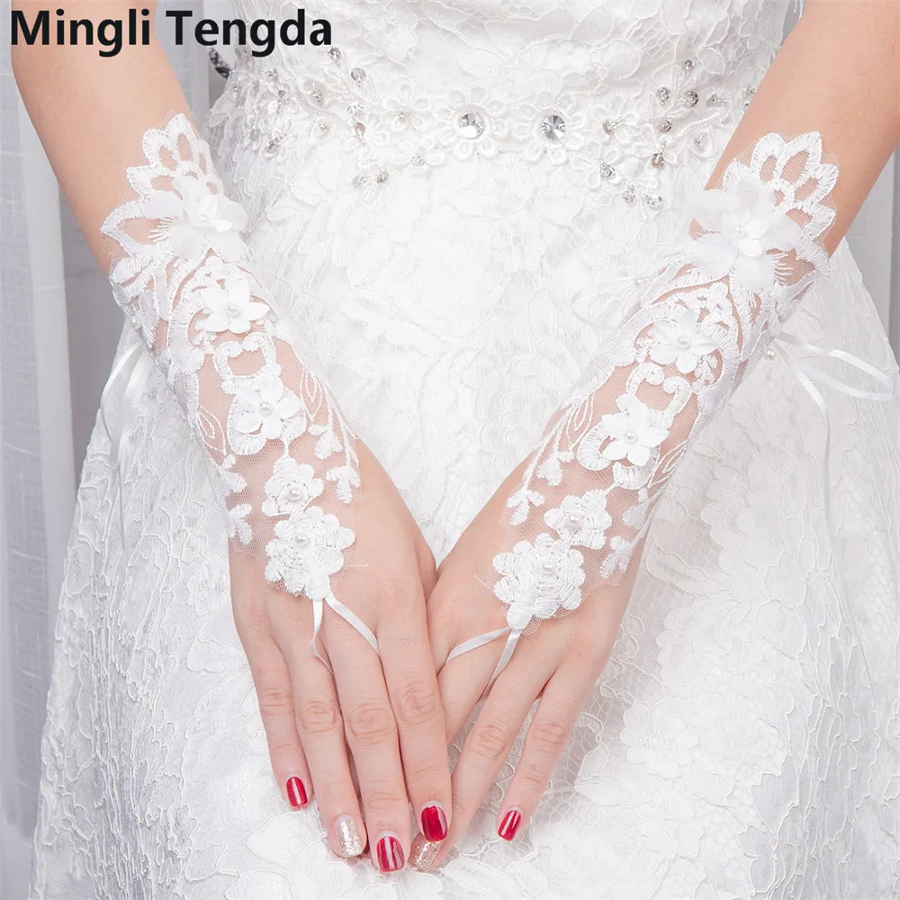 Mingli Tengda Lace Wedding Gloves Wedding Gloves for Bride Applique Fingerless Bridal Gloves Wedding Accessories 2018
Mingli Tengda Lace Wedding Gloves Wedding Gloves for Bride Applique Fingerless Bridal Gloves Wedding Accessories 2018