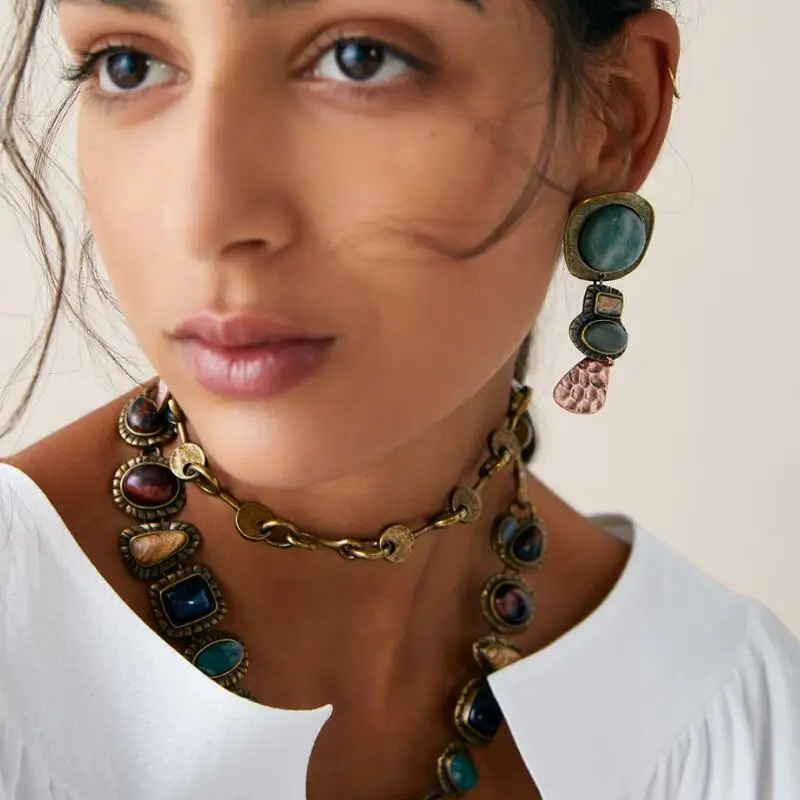 2019 New Retro Za Necklace Women Jewelry Boho Ethnic Statement Necklace Female Metal Chain Stone Maxi Long Pendants Necklace
2019 New Retro Za Necklace Women Jewelry Boho Ethnic Statement Necklace Female Metal Chain Stone Maxi Long Pendants Necklace