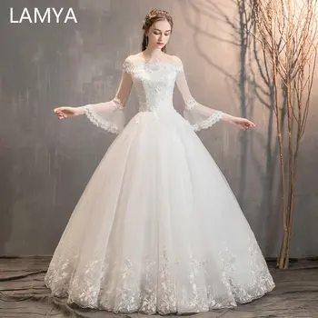 LAMYA High Quality Long Lace Flare Sleeve Wedding Dresses Customized Boat Neck Bridal Gown Vintage Floor Length vestido de noiva
LAMYA High Quality Long Lace Flare Sleeve Wedding Dresses Customized Boat Neck Bridal Gown Vintage Floor Length vestido de noiva