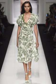 Velvet dress fashion for women vestido green women's summer dress sexy V collar office dress elbise elegant bodycon dresses
Velvet dress fashion for women vestido green women's summer dress sexy V collar office dress elbise elegant bodycon dresses