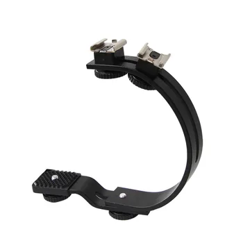 C-shaped Twin Two hot shoe dual metal flash bracket for camera flash speedlite most DV / Mini DV Camcorder / DC / DSLR
C-shaped Twin Two hot shoe dual metal flash bracket for camera flash speedlite most DV / Mini DV Camcorder / DC / DSLR