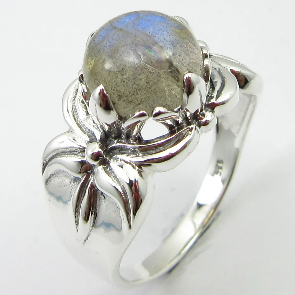 Silver Labradorite Claw Setting Ring Sz 8.25 5.3 Grams Jewellery Gift Unique Designed
Silver Labradorite Claw Setting Ring Sz 8.25 5.3 Grams Jewellery Gift Unique Designed