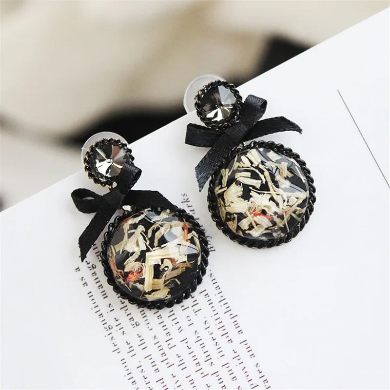 2019 Hot Korean Fashion Wild Earrings Geometric Black Round Bow Earrings Female Jewelry Bijoux Christmas Gifts Wholesale
2019 Hot Korean Fashion Wild Earrings Geometric Black Round Bow Earrings Female Jewelry Bijoux Christmas Gifts Wholesale