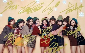 

signed TWICE autographed group photo MERRY & HAPPY 6 inches freeshipping 122017A