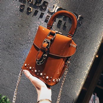 Fashion Box Shape Women Top Handle Bags High Quality PU Patent Leather Women Shoulder Bag Rivets Pearls Crossbody Bag with Chain
Fashion Box Shape Women Top Handle Bags High Quality PU Patent Leather Women Shoulder Bag Rivets Pearls Crossbody Bag with Chain