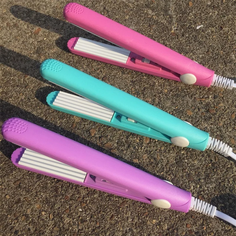 2019 New Mini Electronic Corrugation Rectifier Ceramic Hair Straightener Chapinha Straightening Corrugated Irons Hair Crimper
2019 New Mini Electronic Corrugation Rectifier Ceramic Hair Straightener Chapinha Straightening Corrugated Irons Hair Crimper