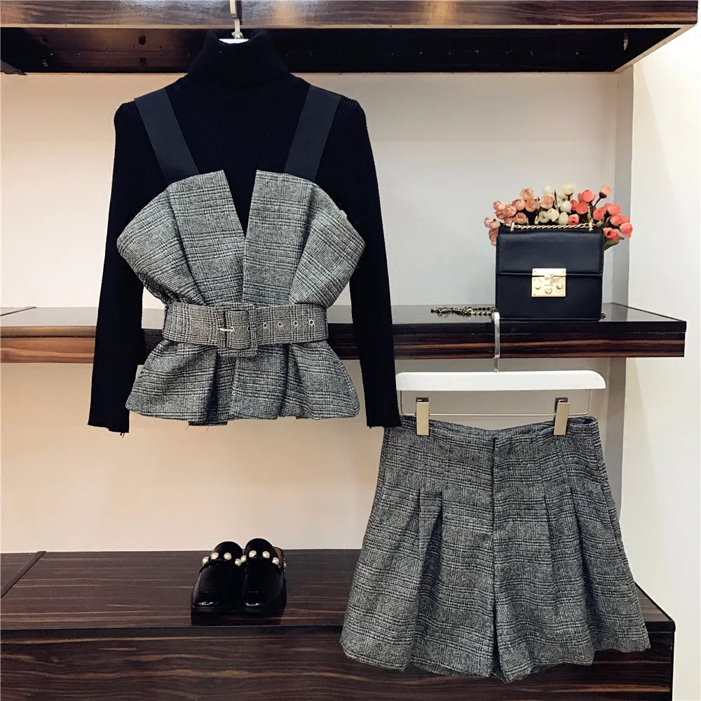 2018 Women's New Autumn Black Sweater Knit Top + Sling Jacket Coats + High Waist Short Pants Three Pieces Suits
2018 Women's New Autumn Black Sweater Knit Top + Sling Jacket Coats + High Waist Short Pants Three Pieces Suits