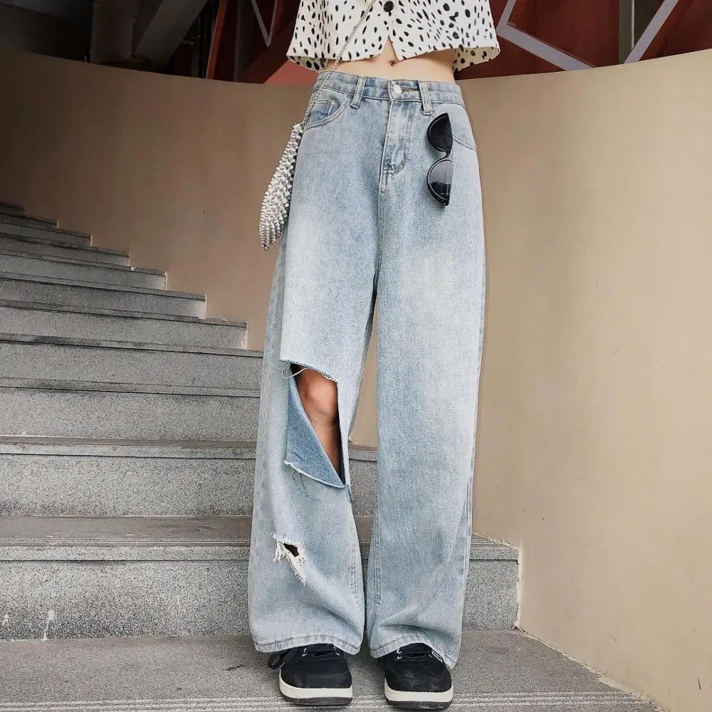Street personality knee cut high waist show thin wash water jeans BF version of men and women with straight summer
Street personality knee cut high waist show thin wash water jeans BF version of men and women with straight summer