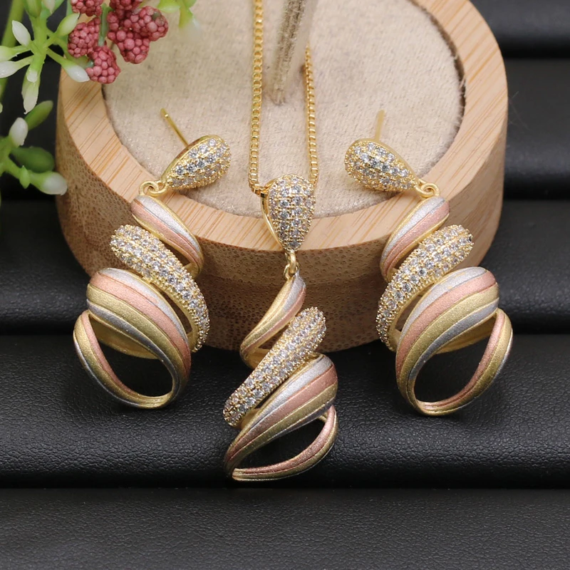 Lanyika Jewelry Set Delicate Spiral Geometric Lines Zircon Sandblasting Necklace with Earrings for Bridal Engagement Best Gift
Lanyika Jewelry Set Delicate Spiral Geometric Lines Zircon Sandblasting Necklace with Earrings for Bridal Engagement Best Gift