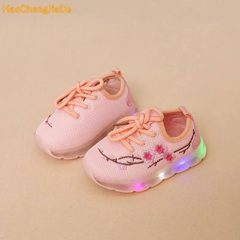 New Design Children Sports Shoes Boys Girls Spring Damping Outsole Slip Patchwork Breathable Kids Sneakers Child Running Shoes
New Design Children Sports Shoes Boys Girls Spring Damping Outsole Slip Patchwork Breathable Kids Sneakers Child Running Shoes