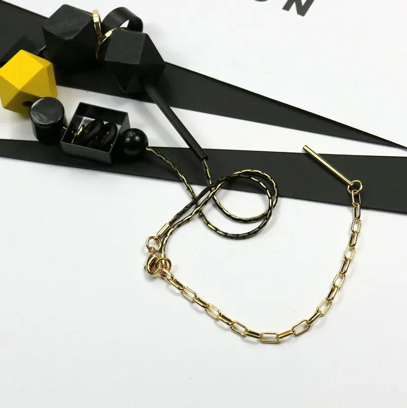 4441863087_1702559720