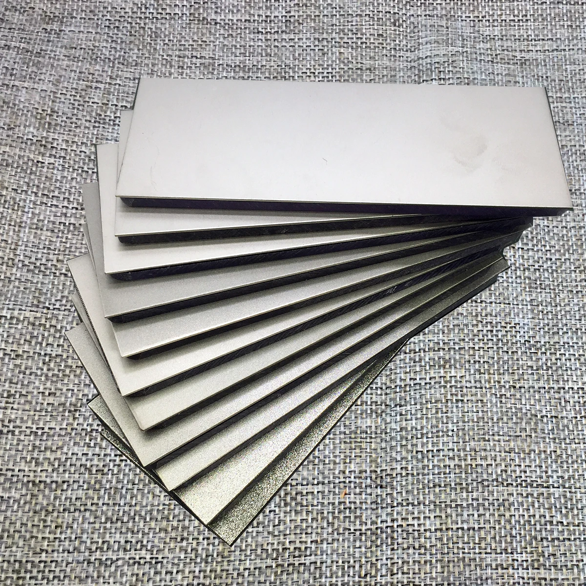 Diamond sharpener 's whetstone Hone stone Grinder Block 80-3000 Grit Kitchen knife whetstone
Diamond sharpener 's whetstone Hone stone Grinder Block 80-3000 Grit Kitchen knife whetstone