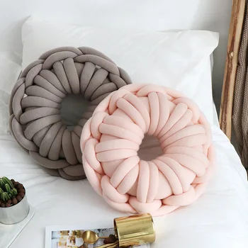 Drop Shipping Plush Knot Ring Handmade Throw Sofa Cushion Home Decorative Pillow Kids Room Decoration chair back cushion
Drop Shipping Plush Knot Ring Handmade Throw Sofa Cushion Home Decorative Pillow Kids Room Decoration chair back cushion