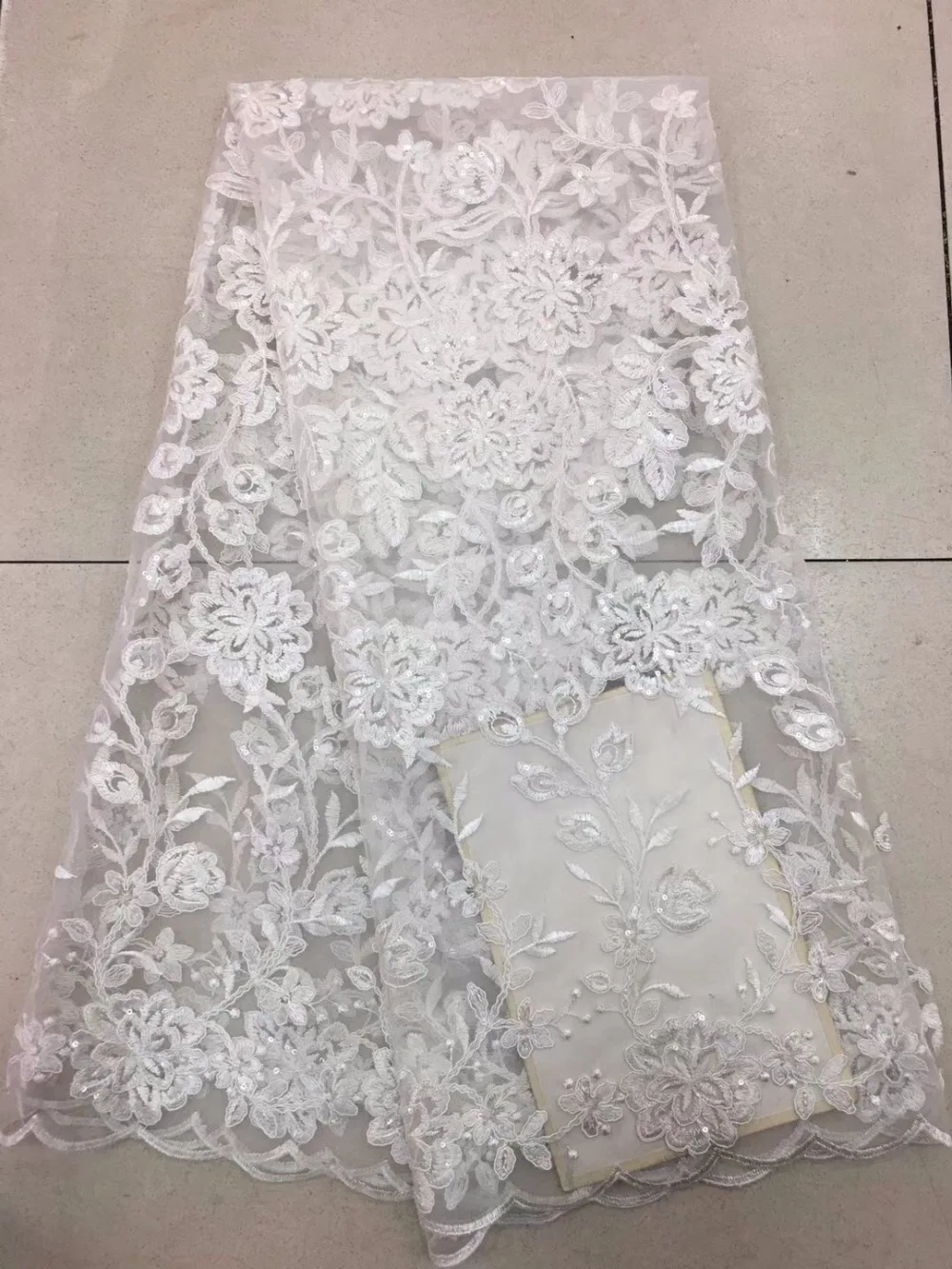 2018 Latest Design 3D Lace Fabric High Quality Nigerian Lace Fabrics Sewing Accessories For Women Wedding Dress
2018 Latest Design 3D Lace Fabric High Quality Nigerian Lace Fabrics Sewing Accessories For Women Wedding Dress