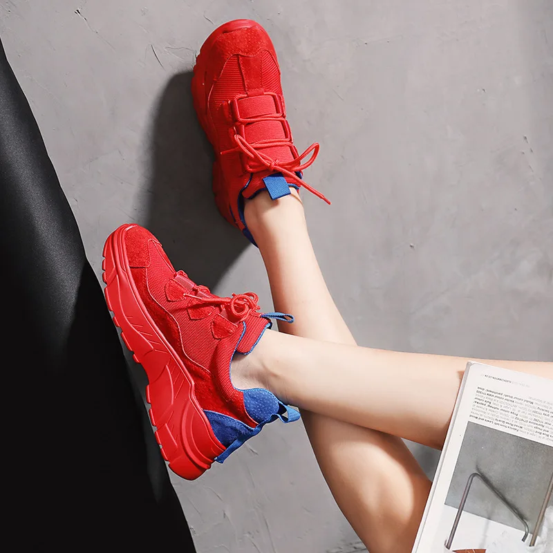 2018 autumn new fashion simple color matching flat shoes women trend wild versatile thick sole casual shoes.
2018 autumn new fashion simple color matching flat shoes women trend wild versatile thick sole casual shoes.