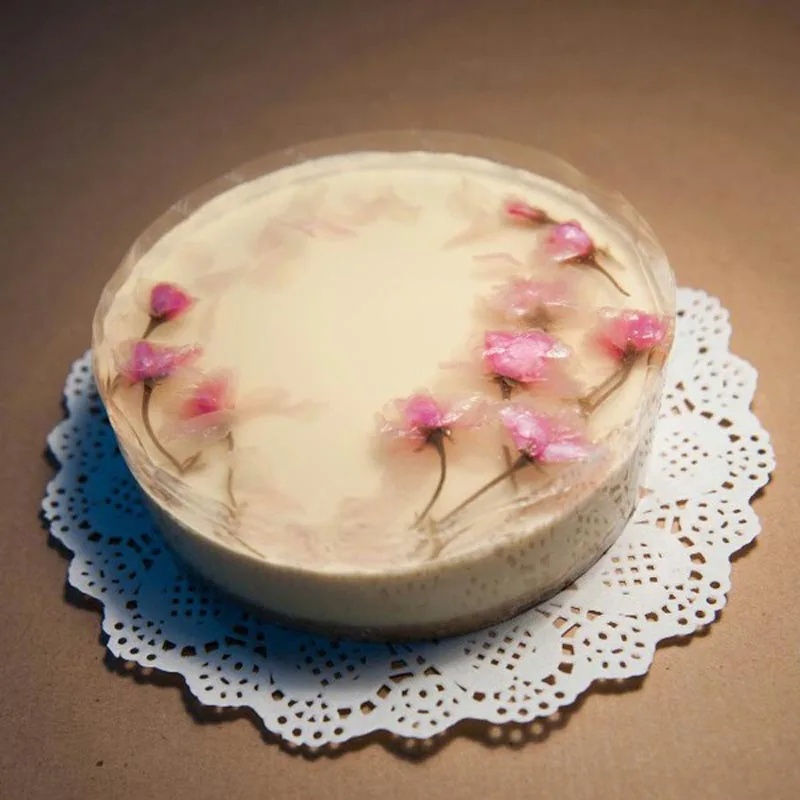 100pcs Romantic Embossed Round Lace Flower Paper Doilies Placemat Crafts for DIY Scrapbooking/Wedding Decoration/Cake
100pcs Romantic Embossed Round Lace Flower Paper Doilies Placemat Crafts for DIY Scrapbooking/Wedding Decoration/Cake