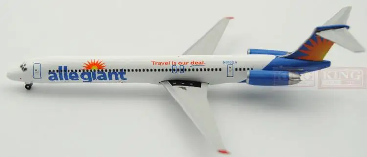 GJAAY1457 GeminiJets United States loyal aviation N865GA 1:400 MD-83 commercial jetliners plane model hobby