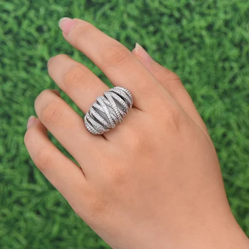 GODKI New Luxury Cross Lines CZ Cubic Zircon CZ Rings for Women Bridal Engagement Wedding Dubai Gold Finger Rings 
GODKI New Luxury Cross Lines CZ Cubic Zircon CZ Rings for Women Bridal Engagement Wedding Dubai Gold Finger Rings