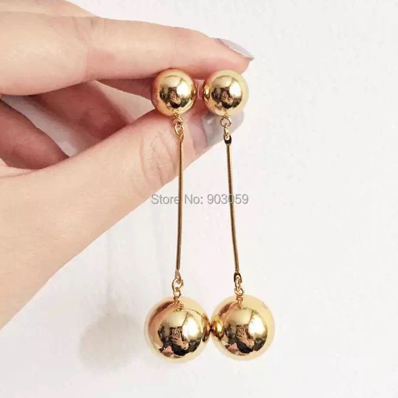 new arrival fashion personality Gold ball earrings for women nightclub unique long earrings jewelry
new arrival fashion personality Gold ball earrings for women nightclub unique long earrings jewelry