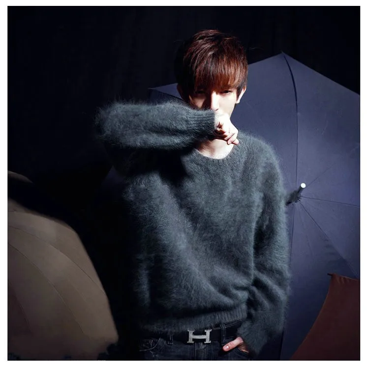 Fashion New genuine mink cashmere sweater brand pullovers men pure cashmere sweater man coat free shipping S665
Fashion New genuine mink cashmere sweater brand pullovers men pure cashmere sweater man coat free shipping S665