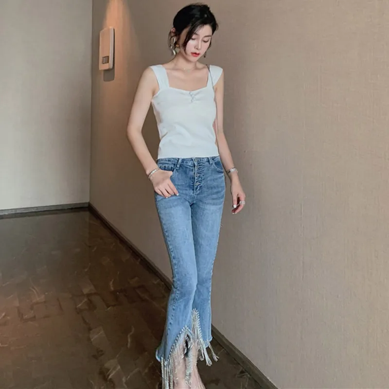 Fashion White Knitting Vest Summer Crop Top Sleeveless V Neck Blouse Casual Clothing Summer Sexy Women Vintage Camisa Lady Tops
Fashion White Knitting Vest Summer Crop Top Sleeveless V Neck Blouse Casual Clothing Summer Sexy Women Vintage Camisa Lady Tops