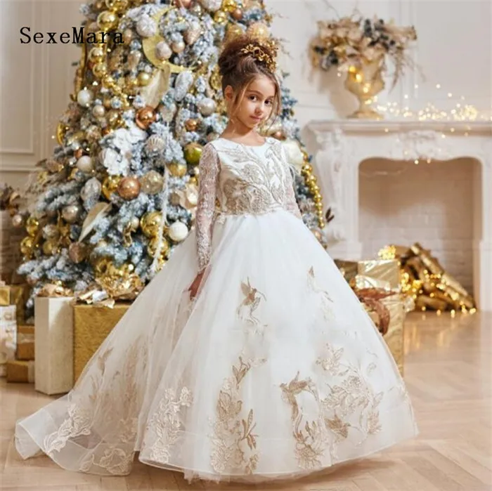 Ball Gown Champagne Lace Flower Girls Dresses for Wedding Long Sleeves O Neck Ankle Length Kids Pageant Gown Custom Made
Ball Gown Champagne Lace Flower Girls Dresses for Wedding Long Sleeves O Neck Ankle Length Kids Pageant Gown Custom Made