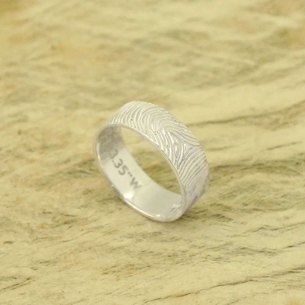 Personalized Fingerprint Ring Band Couple Jewelry Actual Fingerprint Ring Custom Memorial Jewelry Mother's Day Gifts
Personalized Fingerprint Ring Band Couple Jewelry Actual Fingerprint Ring Custom Memorial Jewelry Mother's Day Gifts