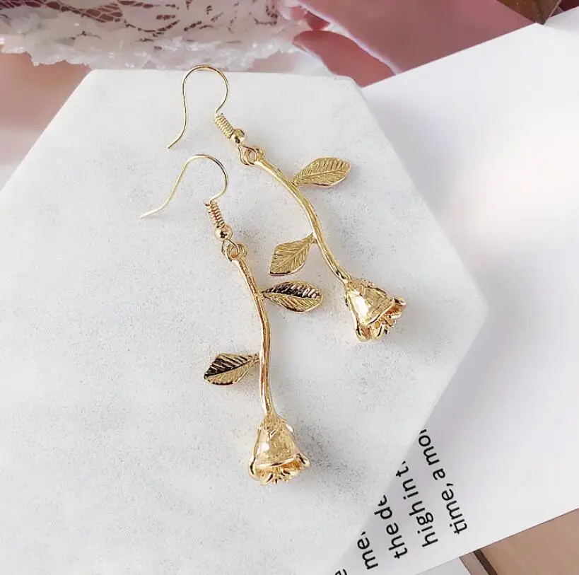 Leaf Rose Earrings Korean Earrings Super Immortal Long Earrings Sweet temperament tassels personality Earrings
Leaf Rose Earrings Korean Earrings Super Immortal Long Earrings Sweet temperament tassels personality Earrings